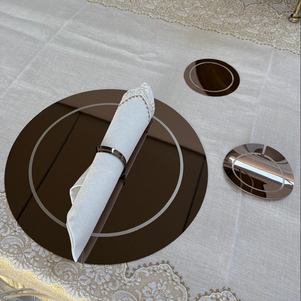 acciaio bronzo set tavola